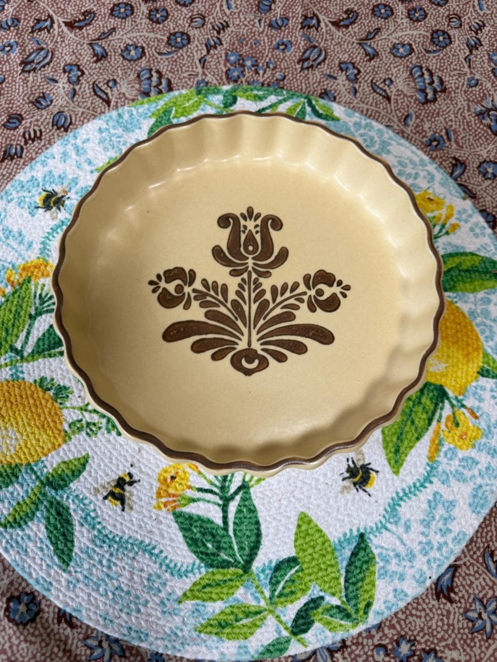 Pfaltzgraff Cream Ceramic Quiche Dish